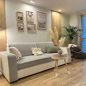 Boho Apartment - 10 Min To Old Town Gdansk,Pkp & Shopping Mall